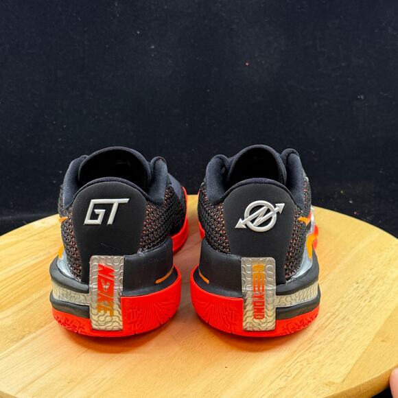 2025 Nike Air Zoom GT Cut Black Bright Crimson Red CZ0175-007 SIZE 7.5M/ 9W main image 2